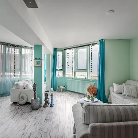 Beach Suite Sand